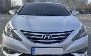 Hyundai Sonata авто преміум класу