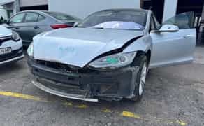 Tesla service тесла ремонт відновлення авто ремонт тесла