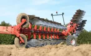 Плуг Gregoire Besson. Надійна оранка