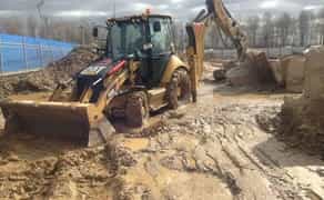 Послуги екскаватора JCB 3CX та самоскид. Екскаватор-навантажувач.