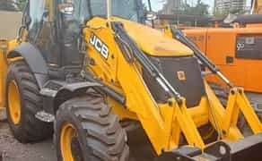 Ексковатор - навантажувач JCB