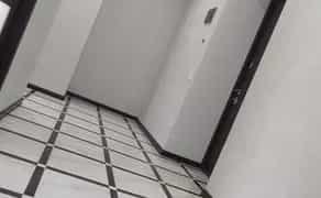 Ремонт кімнат - поклейка шпалер. Працюємо з вашим матеріалом.