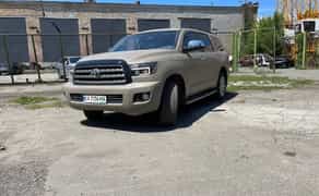 Авто преміум класу, Toyota Sequoia 4WD (газ)