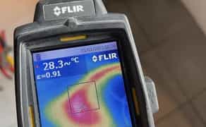 Виявлення протікань труб в квартирі будинку. Виконання ремонтних робіт після виявлення пориву.