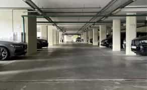 Паркомiсце в пiдземному паркiнгу