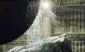 Гранітні вироби: індивідуальне замовлення та готові варіанти в наявності