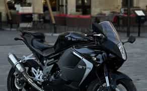 Мотоцикл в гарному технічному стані