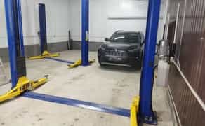 СТО з підйомниками.