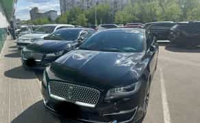 Водитель с автомобилем Lincoln MKZ — Услуги премиум-класса