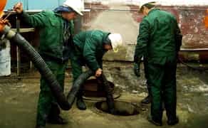 Мулосос : Очищення вигрібних ям, септиків та ливнівок.