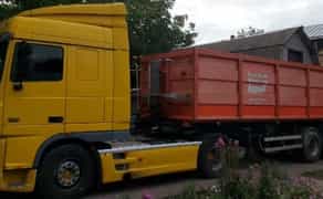 Вантажний автомобіль