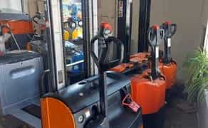 Навантажувачі, електророкли