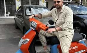 Електроскутери для швидкої міської доставки