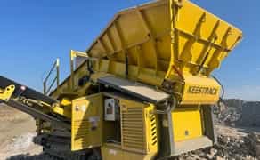 Вживаний мобільний скальпуючий грохот Keestrack Novum