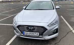 Автомобіль Hyndai Sonata