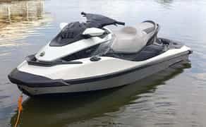 Гідроцикл для активного відпочинку