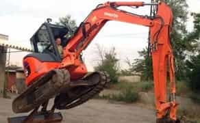 Мініекскаватор