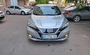 Авто Nissan Leaf