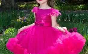 Сукні на випускний