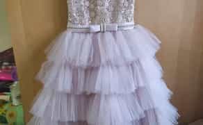 Шикарне святкове плаття для дівчинки для фотосесії