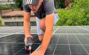 Професійно встановлюємо сонячні електростанції.