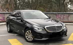 Mercedes -Benz E200