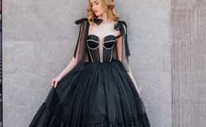 Елегантна вечірня сукня