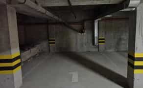 Підземне паркомісце в ЖК «Веселка»