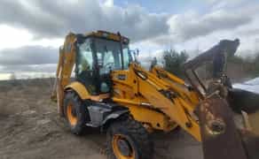 Послуги Екскаватор - навантажувач JCB 3CX