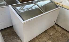 Холодильники, морозильні камери