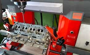 Професійний ремонт головок блока — точна діагностика та відновлення під ключ