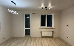 Поклейка шпалер, покраска, шпаклівка... Комплексний і частковий ремонт