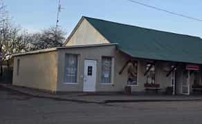 Приміщення під перукарню, салон краси або вільне призначення.