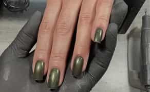 Манікюр та педикюр: Ідеальна якість за дуже приємною ціною!
