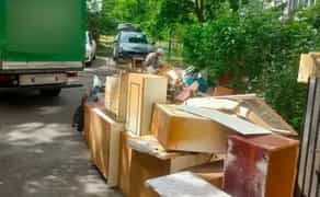 Професійний вивіз старих меблів з демонтажем та навантаженням