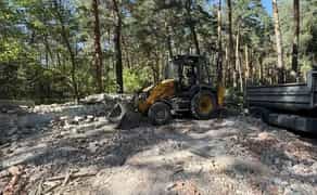 Спецтехніка ( JCB 3 , JCB 535 та дорожння техніка, )