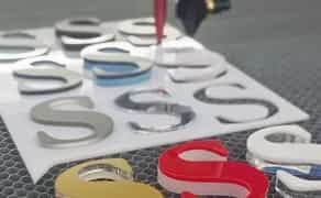 Лазерна порізка та гравірування