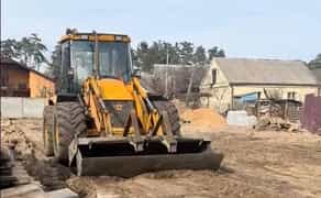 Спецтехніка з оператором — екскаватори, самоскиди