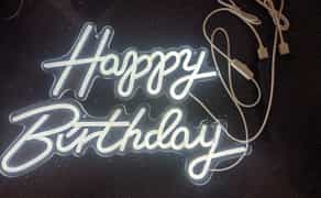 Неонова вивіска Happy Birthday