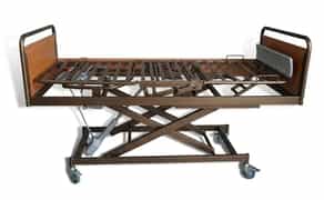 Ліжко медичне з електроприводом, гідравричним та механічним приводом