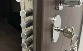 Професійне Відкриття Замків Квартир, Будинків та Авто: Працюємо Акуратно та Швидко!