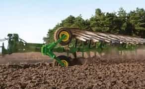 John Deere 3810 2017р. Оранка без проблем