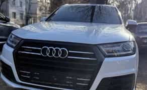 Елегантний та презентабельний Аudi q7