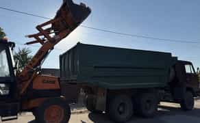 Професійні послуги екскаватора: копання, навантаження, планування!