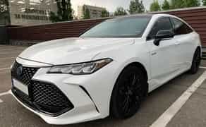 406 Toyota Avalon біла на весілля 