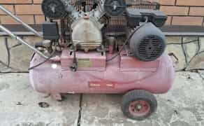 Поршневий повітряний компресор модель ВК-93103