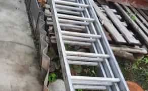 Драбини, сходи трисекційна довжина 10 м, вага 10.6 кг.