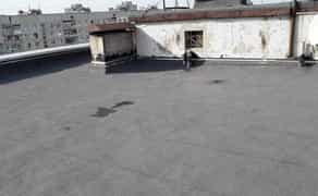 Покрівельні роботи будь-якої складності. Професійний ремонт даху на балконах, у квартирах та гаражах. Надійна покрівля для вашого комфорту.