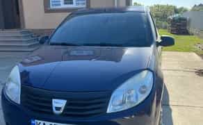 Dacia Sandero (Газ/Бензин) у відмінному стані