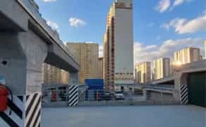 Паркомісце в елітному паркінгу